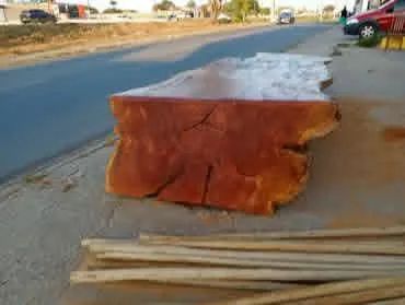 Mesa nobre64960527602434120