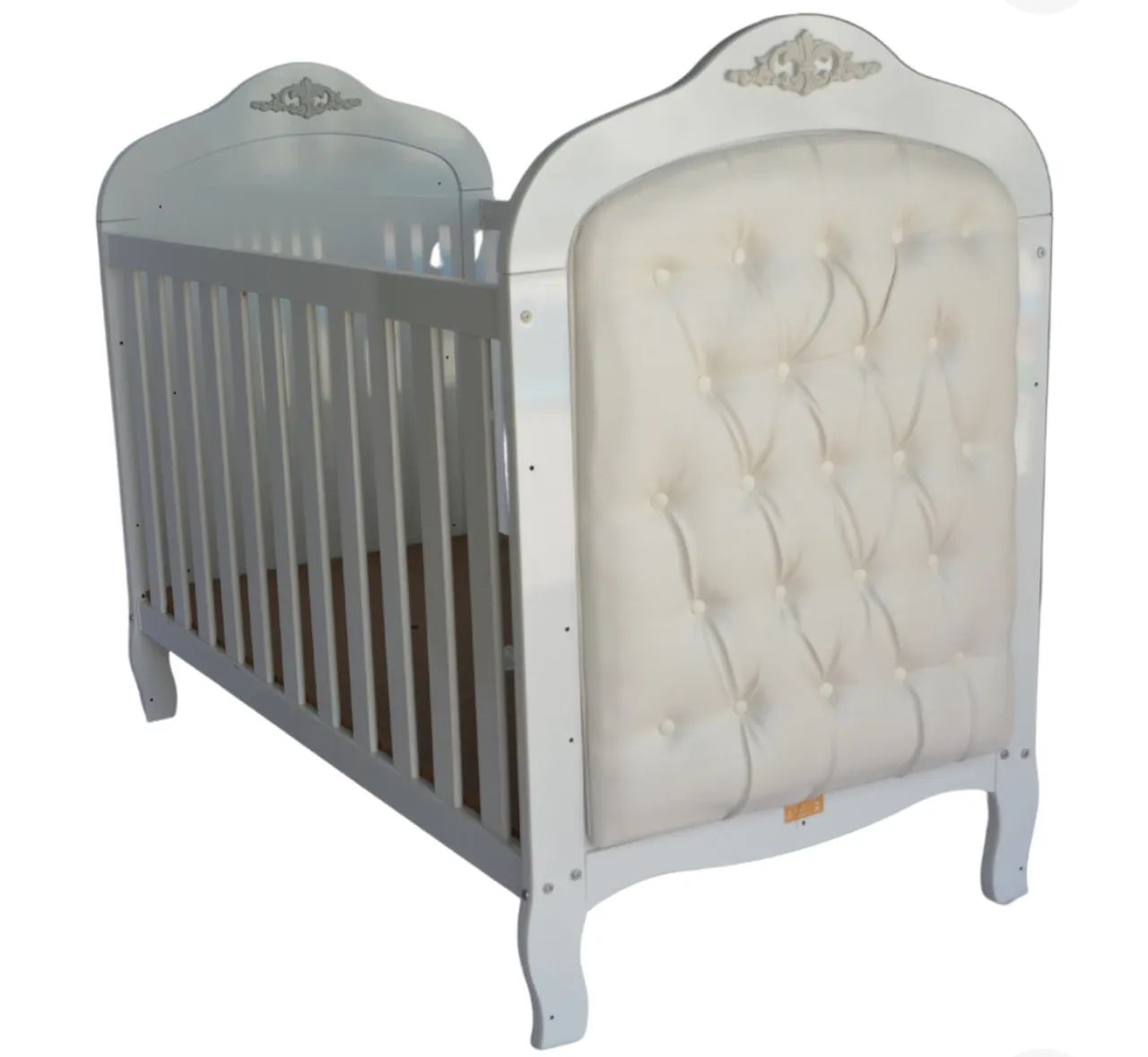 Berço Provençal Com Dois Capitonês Off White