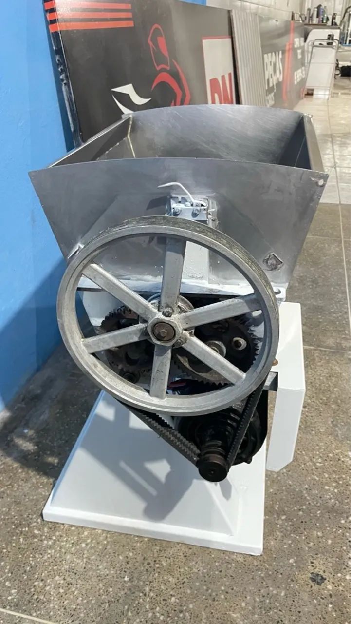 Masseira/Amassadeira Semi-Prática  - Foto 3