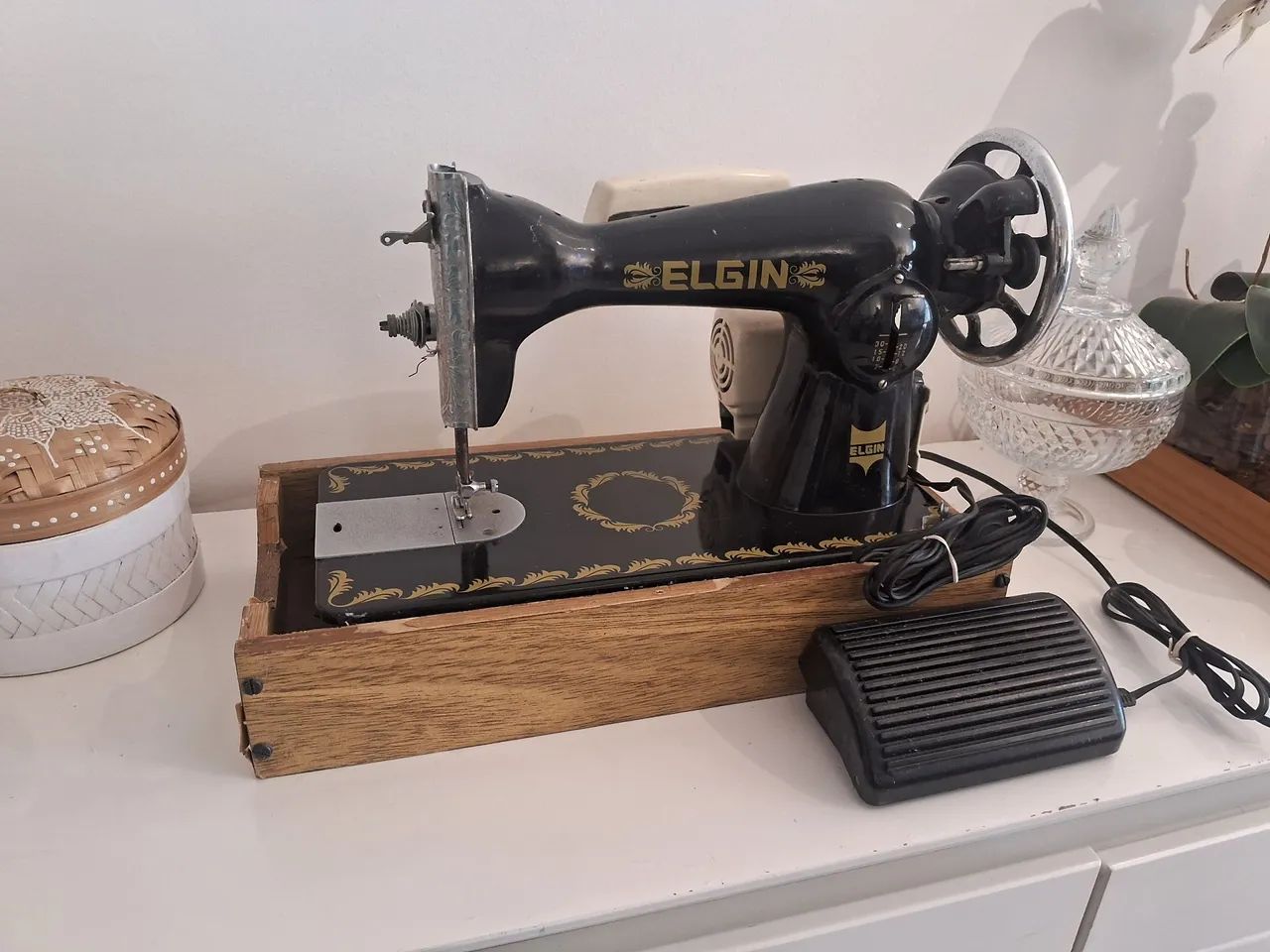 Maquina de Costura Elgin retrô