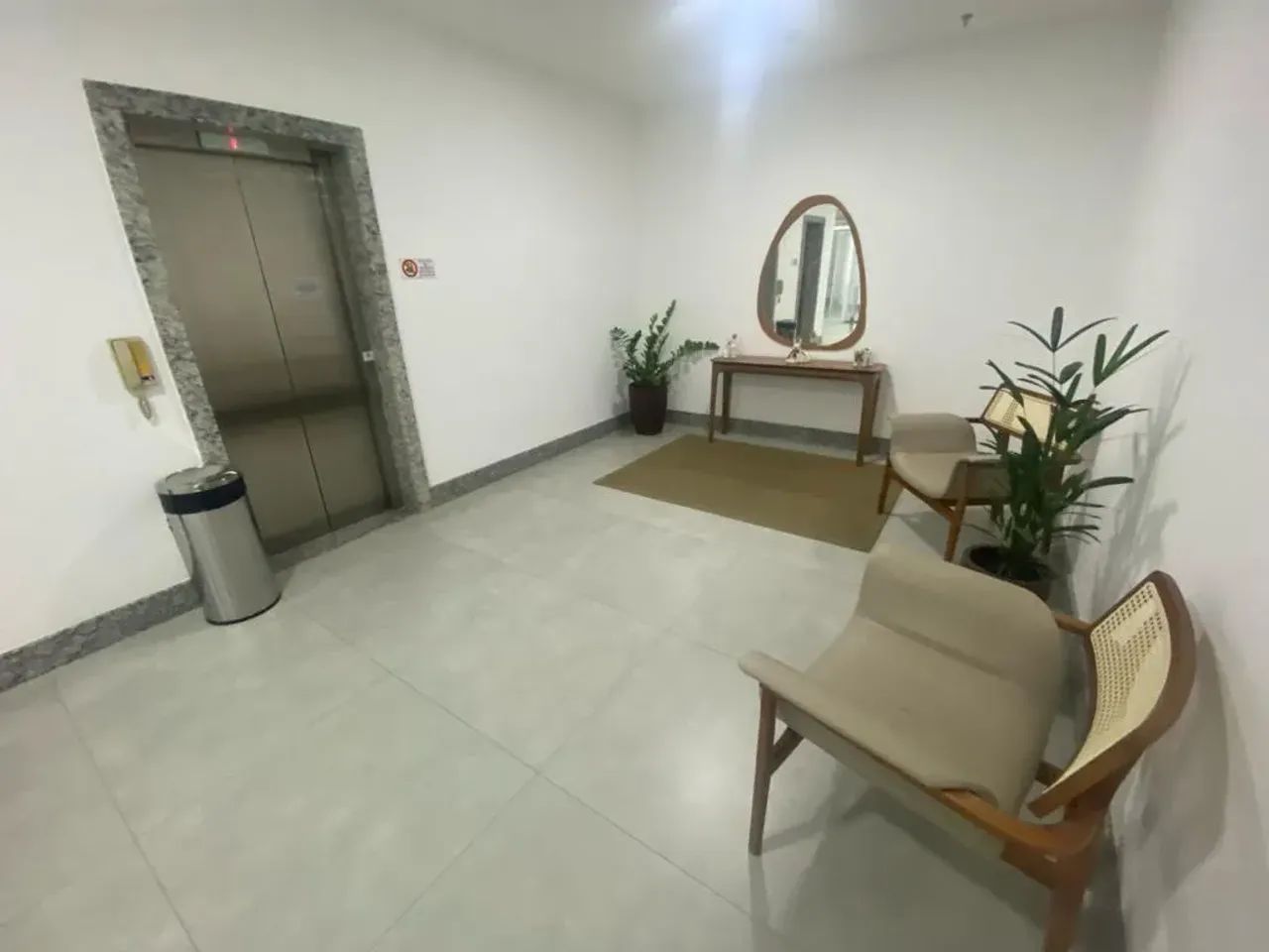 VENDO SALA COMERCIAL DE 28M² DOCUMENTAÇÃO OK, ACEITA FINANCIAMENTO BANCARIO
