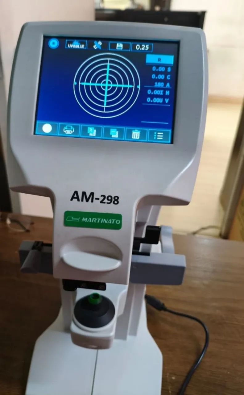 Lensômetro Martinato AM-298