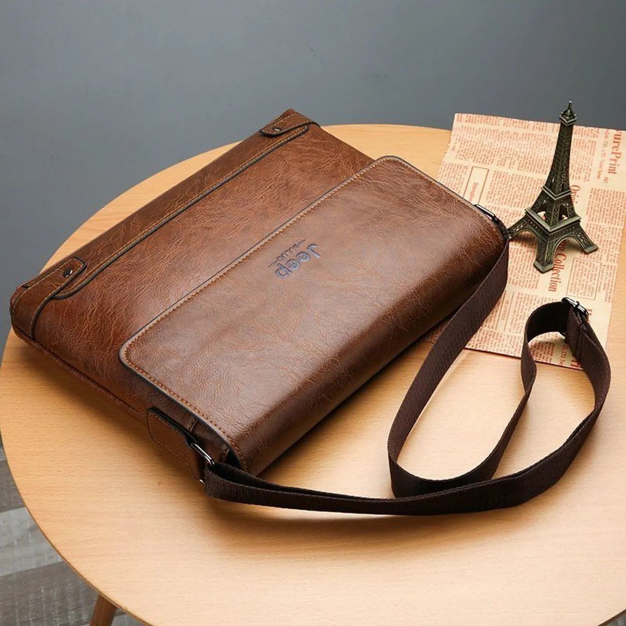 Pasta Bolsa carteiro Transversal Unissex Jeep importada/Original/100% Couro/Shoulder Bag - Foto 4