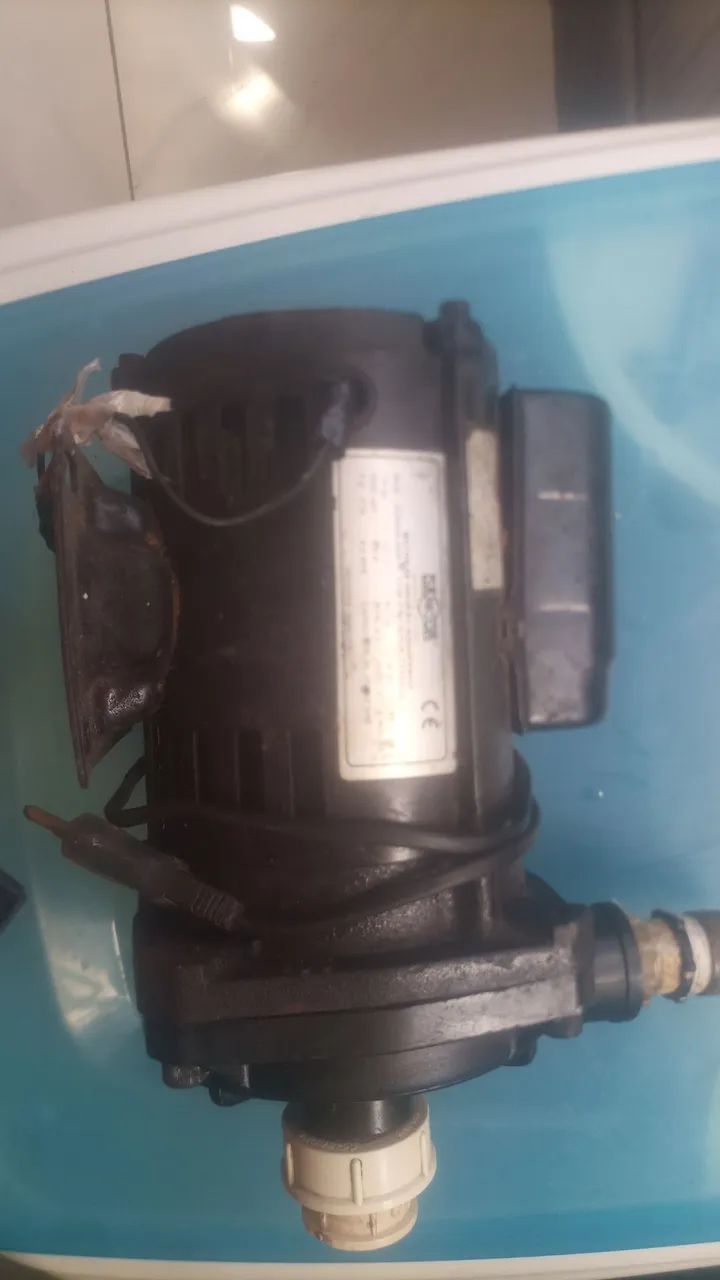 Motor de Bomba para Piscina - Usado em bom estado 
