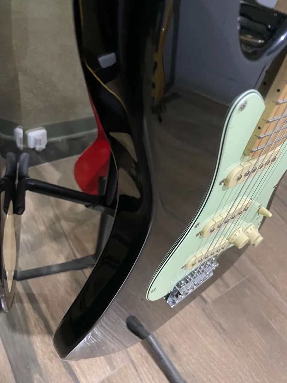 Guitarra Elétrica