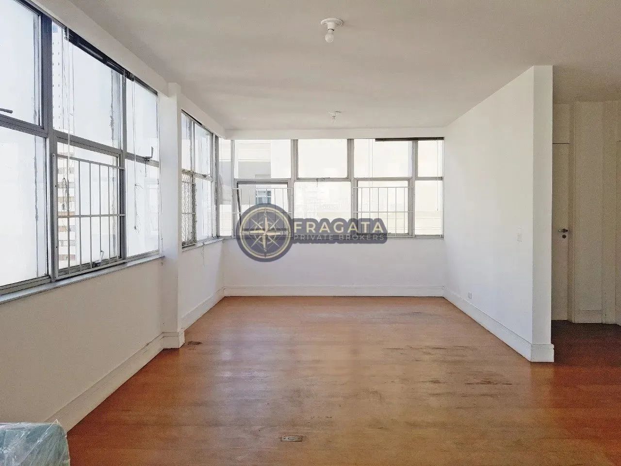 Apartamento á venda e Locação com 263 m², 3 dormitórios e 2 vagas em Higienópolis / Santa  - Foto 2