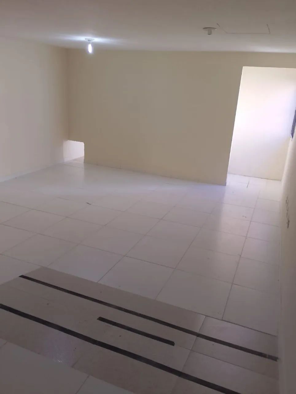 Ponto comercial grande e recém reformado! - Foto 2