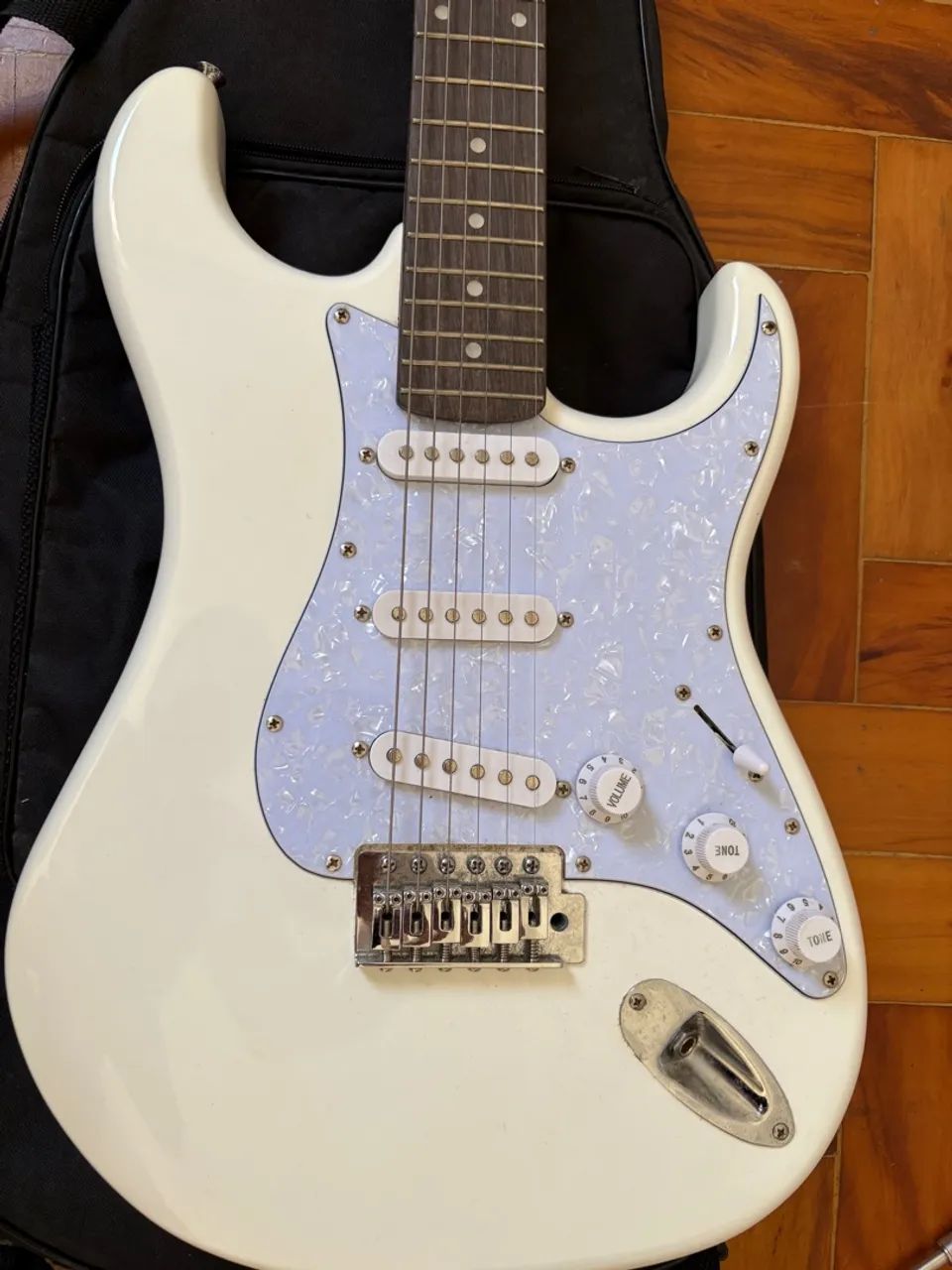 Guitarra Elétrica Memphis Mg32 - Foto 2