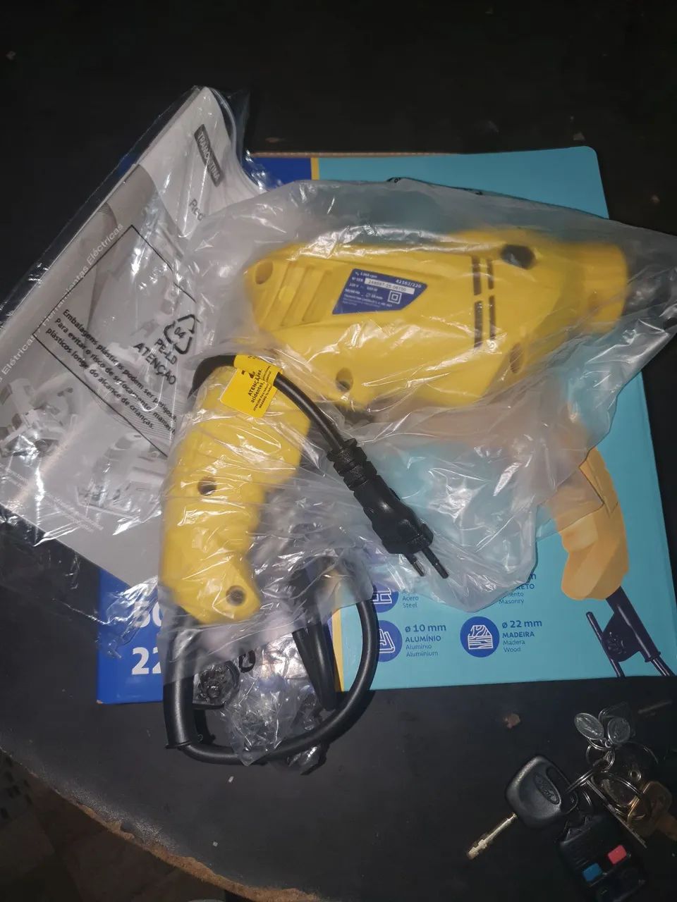 Furadeira de impacto Tramontina 