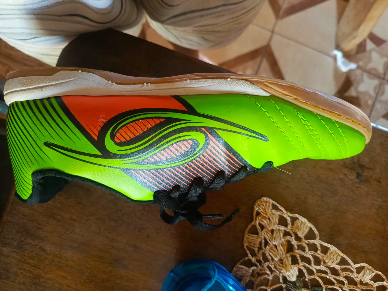 Chuteira de Futsal parcialmente usada (usei uma vez)