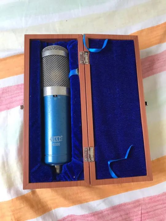 Microfone de Estúdio MXl 4000