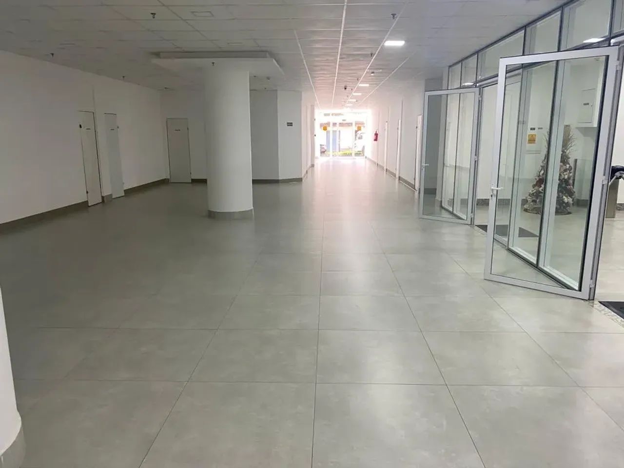 VENDO SALA COMERCIAL DE 28M² DOCUMENTAÇÃO OK, ACEITA FINANCIAMENTO BANCARIO - Foto 4