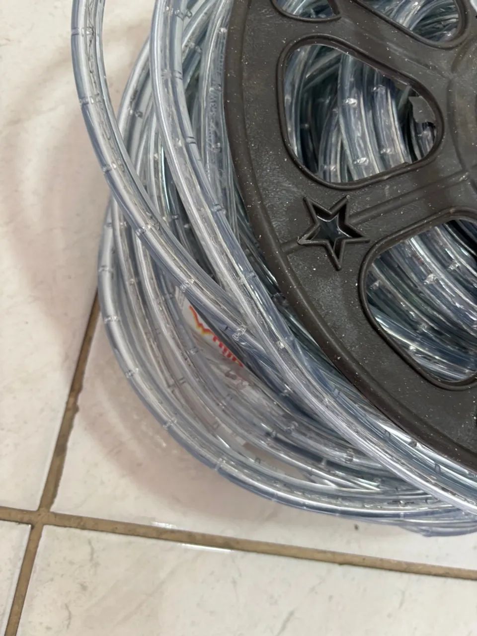 Vendo 39 metros de mangueira de led na cor verde  - Foto 3