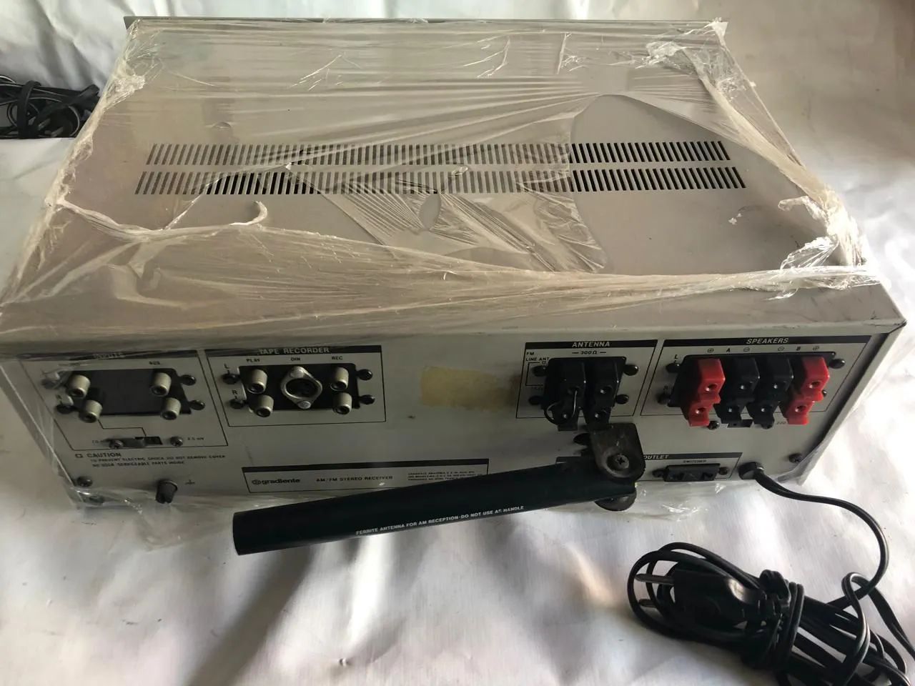 Receiver Gradiente 1260 AM/FM Stereo Vintage - Foto 5
