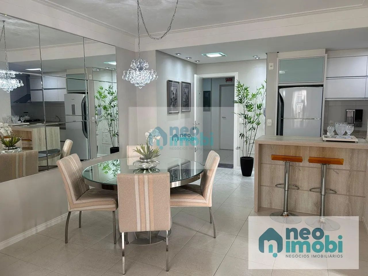 Apartamento mobiliado com 2 dormitórios, 81 m², Praia de Palmas, Governador Celso Ramos, S - Foto 2