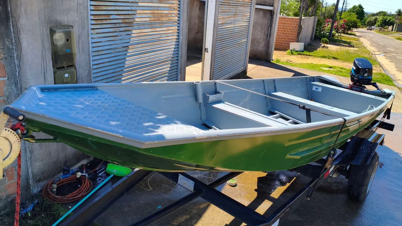 Vendo barco motor 25 mercury e carreta sem placa  - Foto 5
