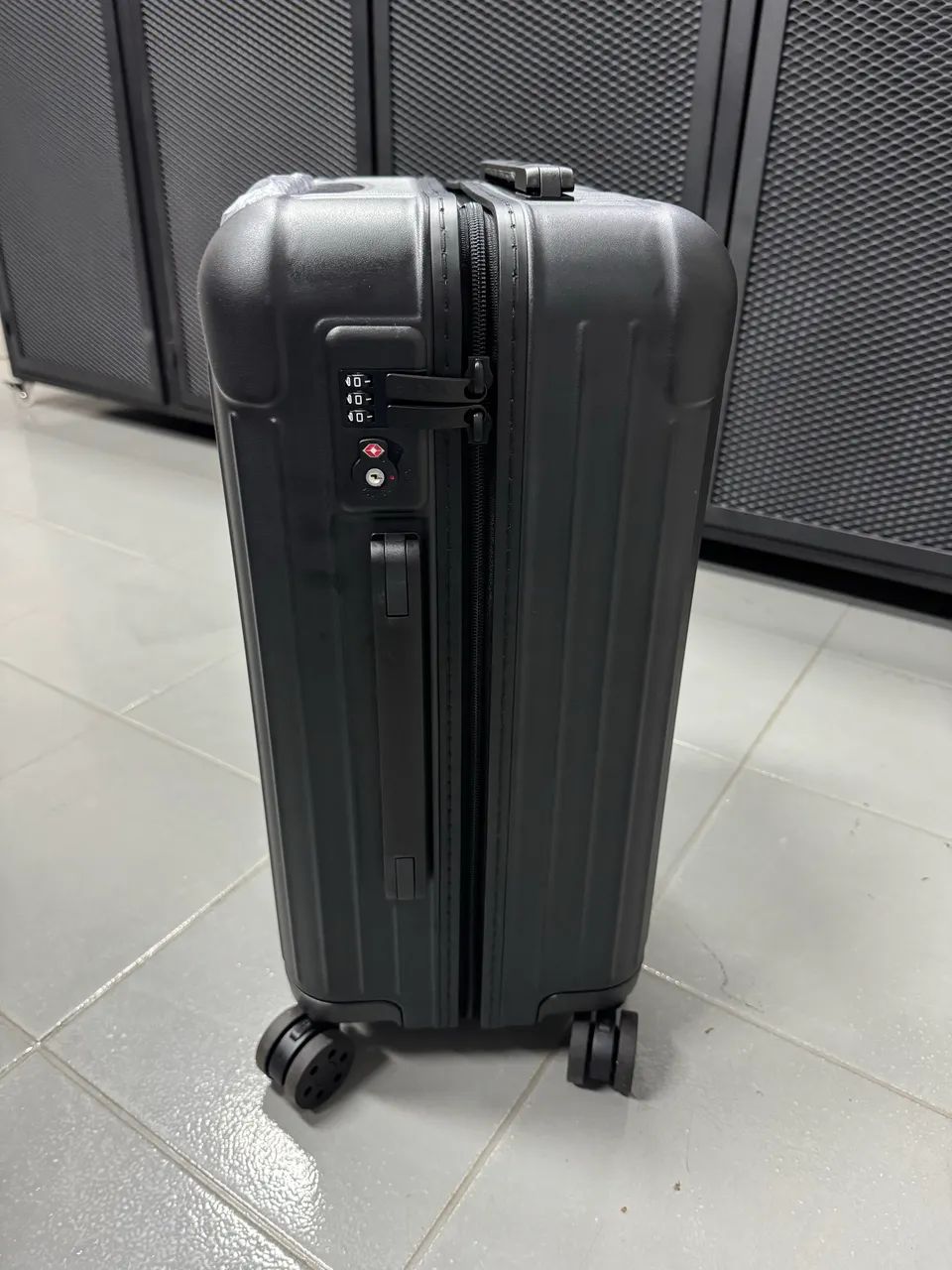 Mala Rimowa Essential  - Foto 3