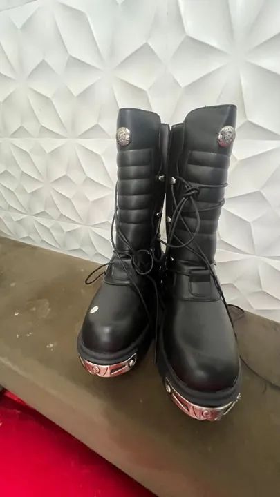 Botas de cano alto preta