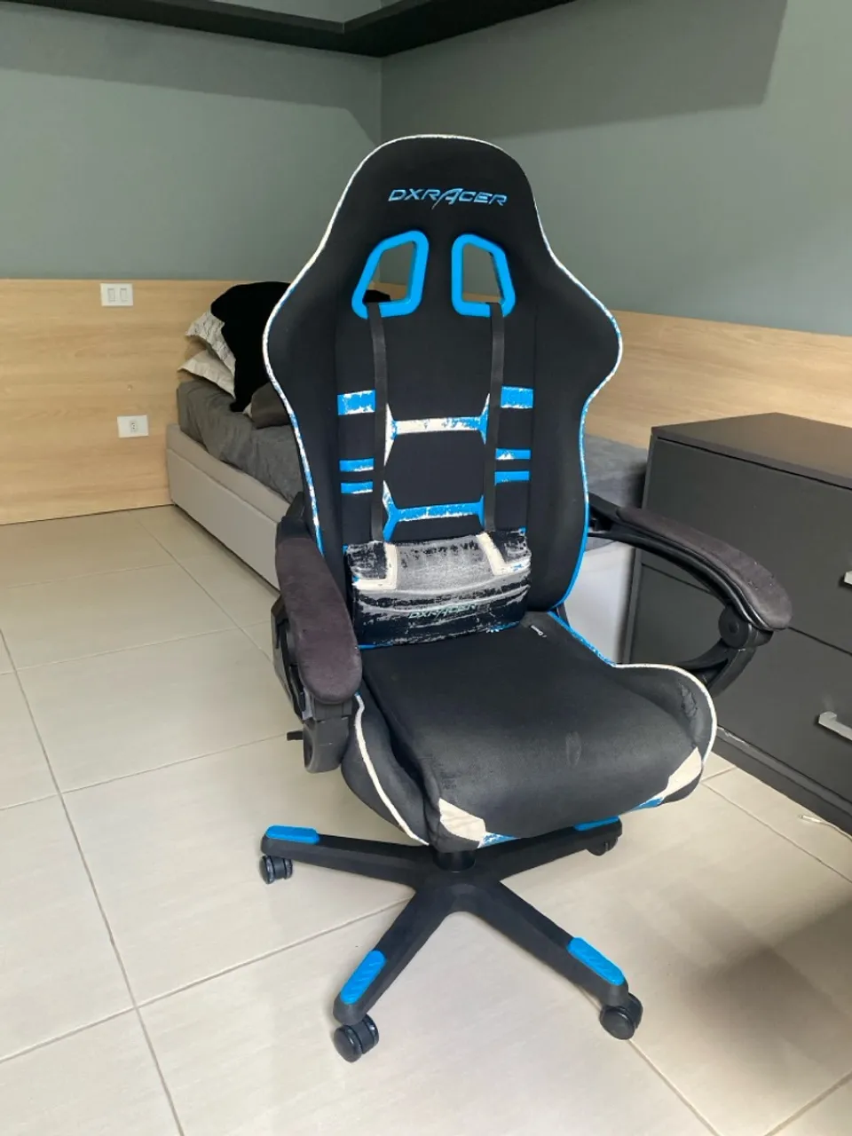 Cadeira Gamer azul- DxRacer