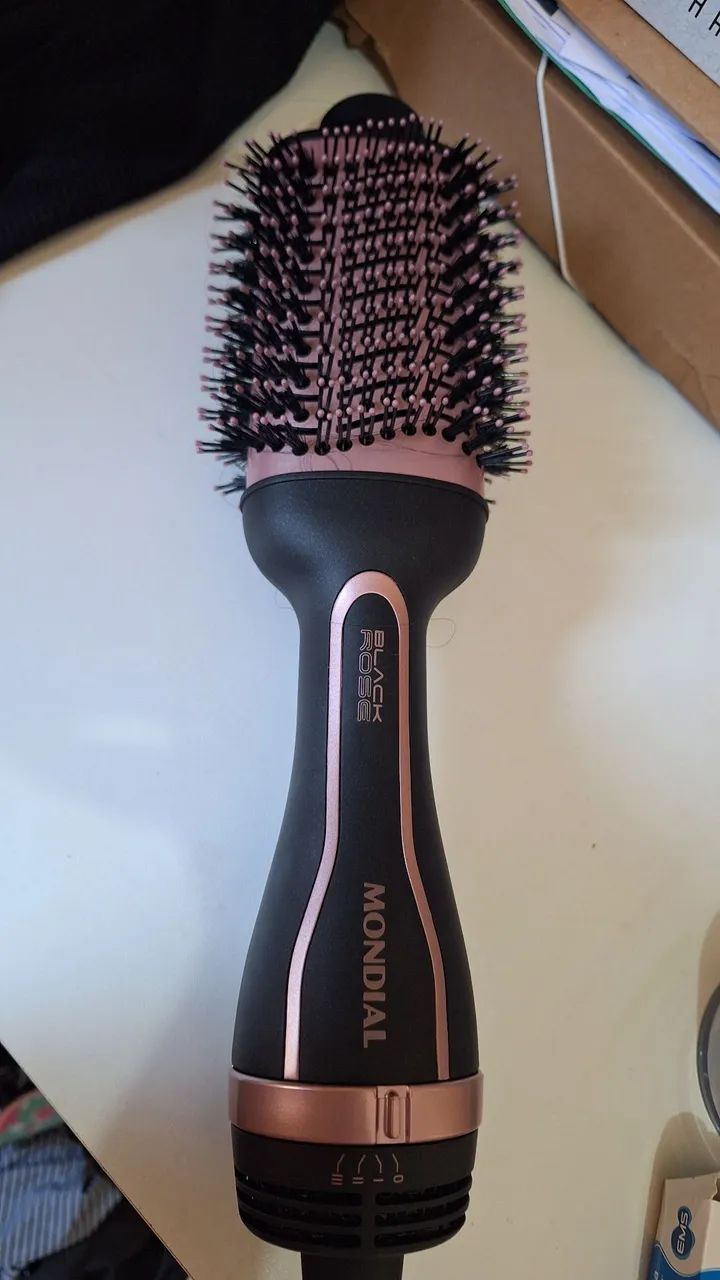 Escova Secadora usada apenas 2x 