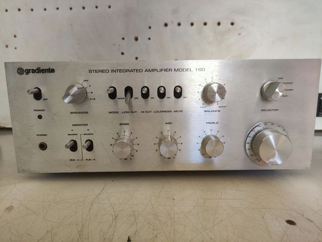 Lindo Amplificador Gradiente mode lo 160