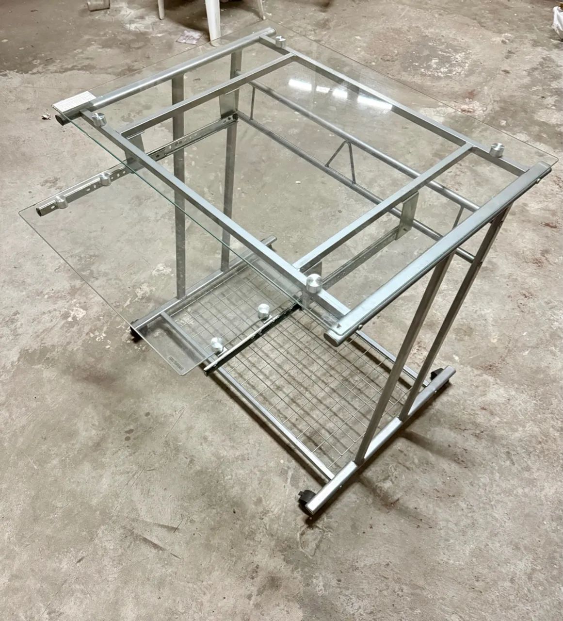 Mesa para Escritório em metal e vidro - Foto 4