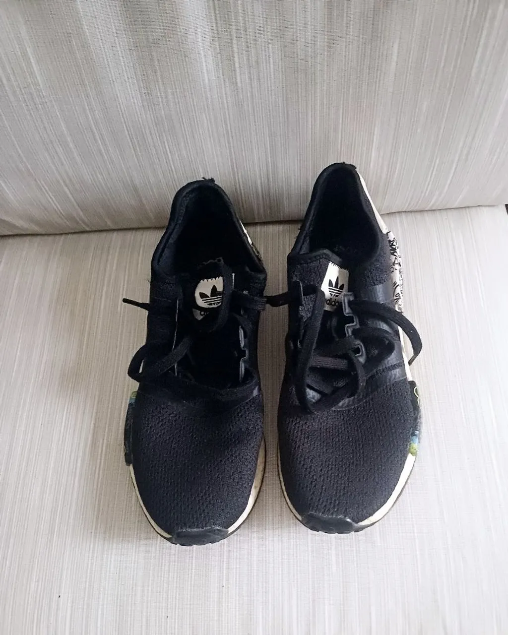 Tênis Adidas NMD R1 - Tamanho 38