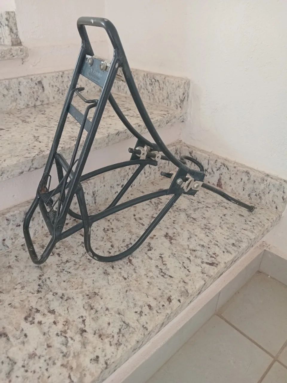 Bagageiro de bicicleta de aluminio - Foto 3