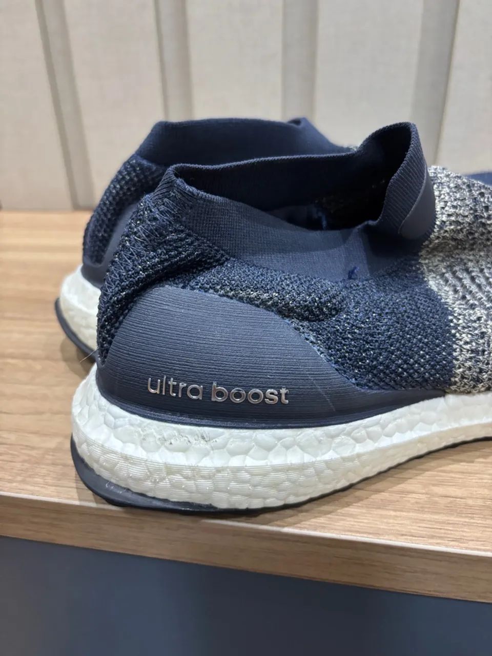 TÊNIS ADIDAS ULTRABOOST LACELESS - Foto 2