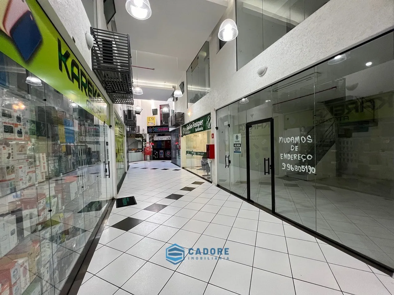 Sala Térrea , para Locação no São Pelegrino