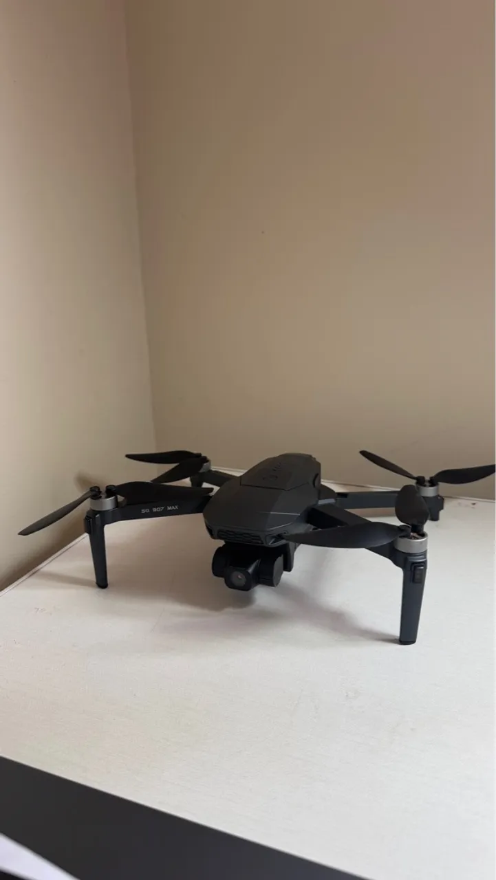 Drone sg907