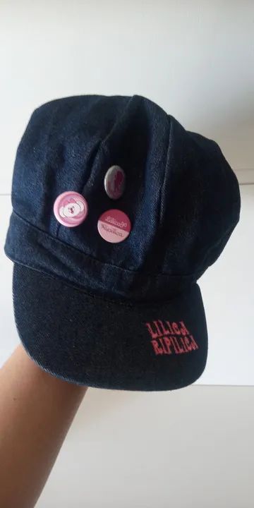 Boina com aba em jeans Lilica Ripilica com botons - Foto 3