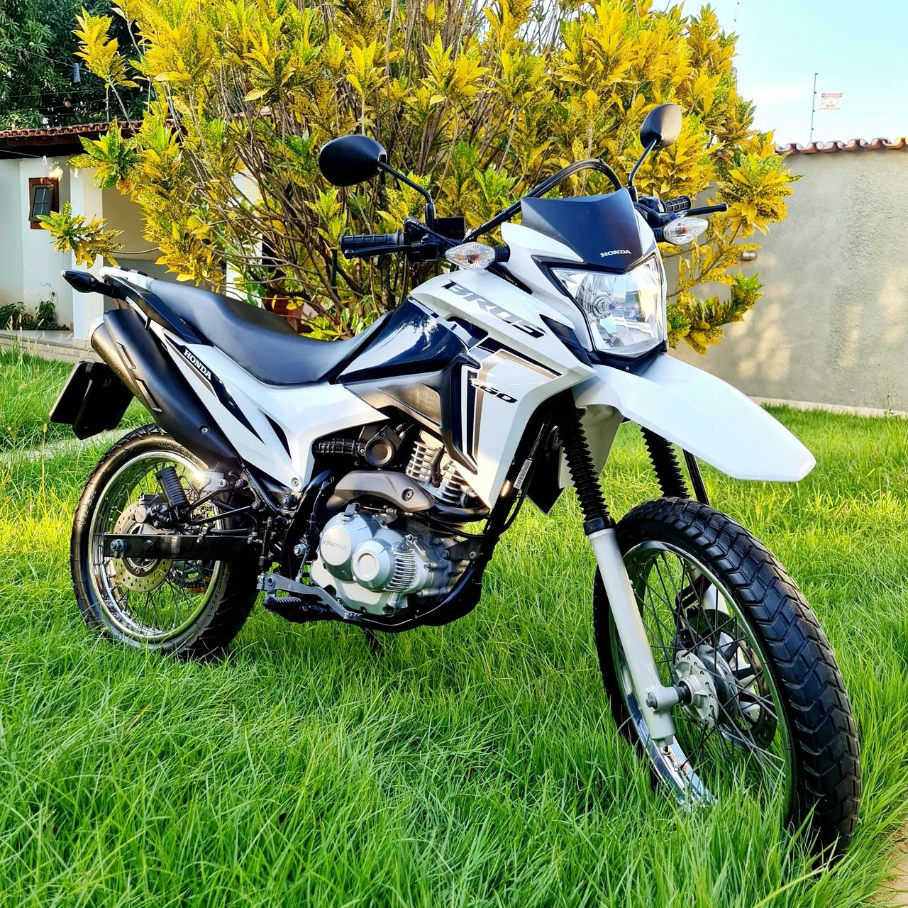 Bros 160 ESDD 2022 - Impecável 18mkm IPVA 25 PAGO