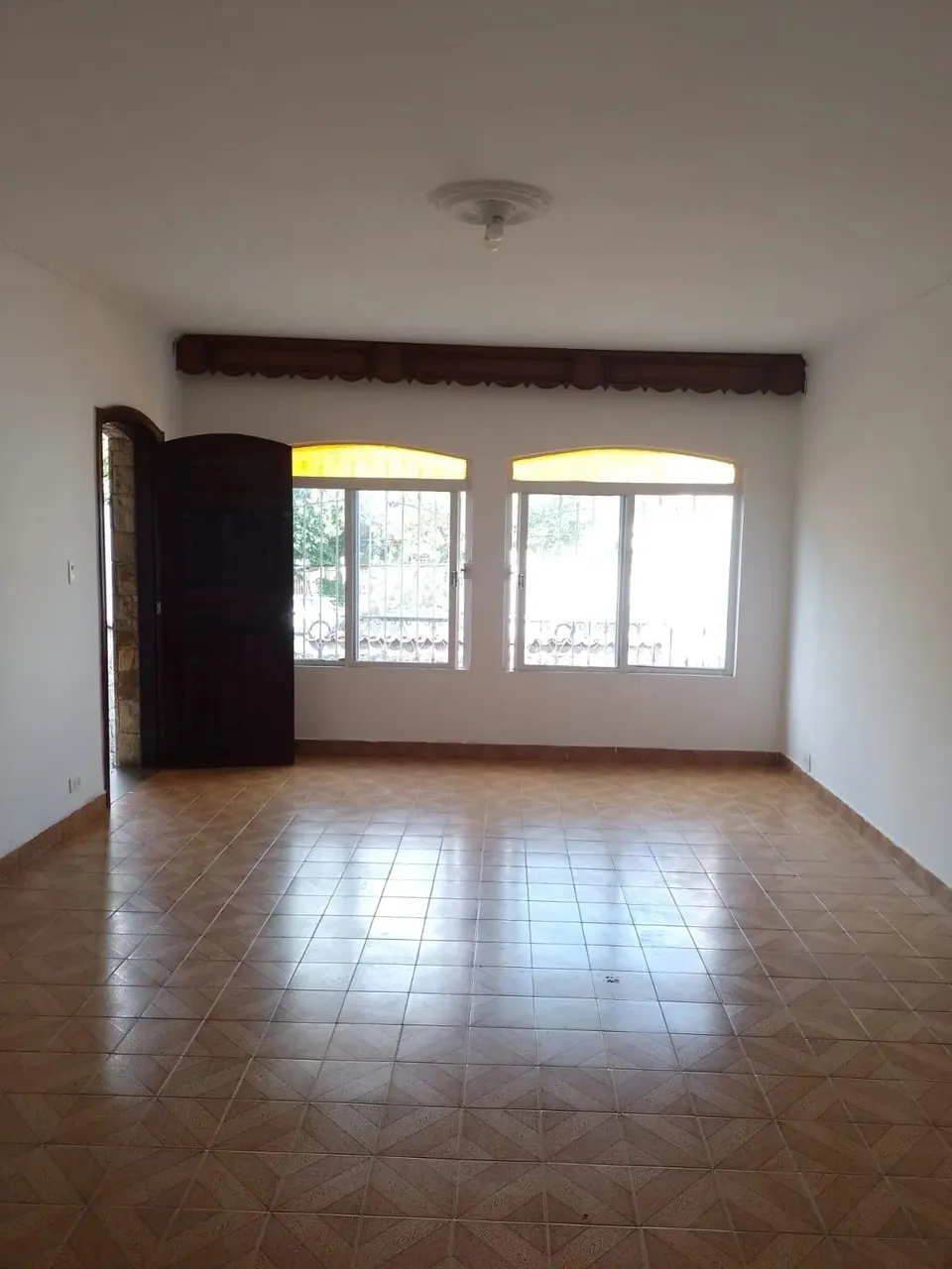 Sobrado na Vila Formosa com 03 Dormitórios, 03 Banheiros, Edícula e 01 Vaga.