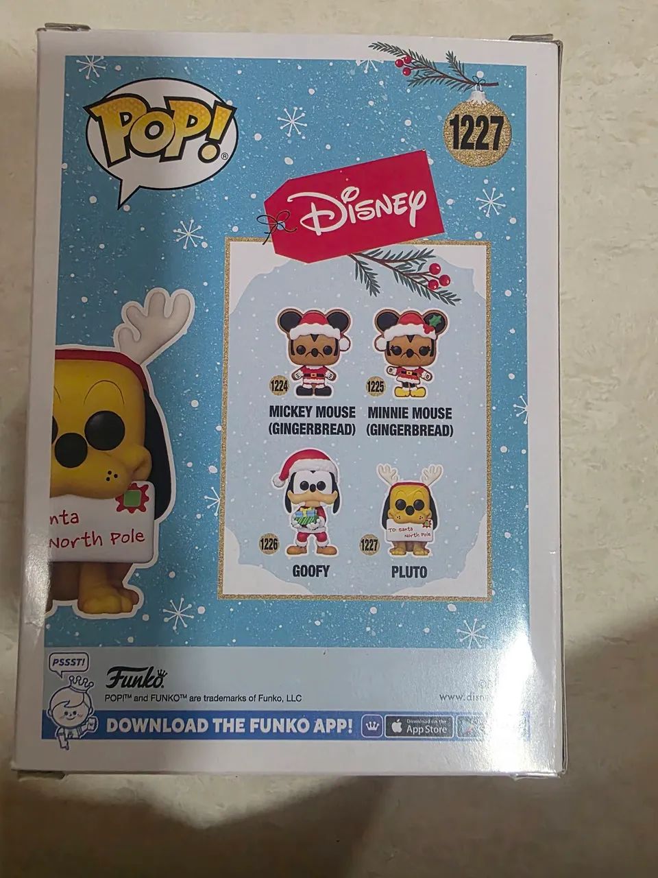 Funko Pop! Pluto - Edição Natalina - Foto 3