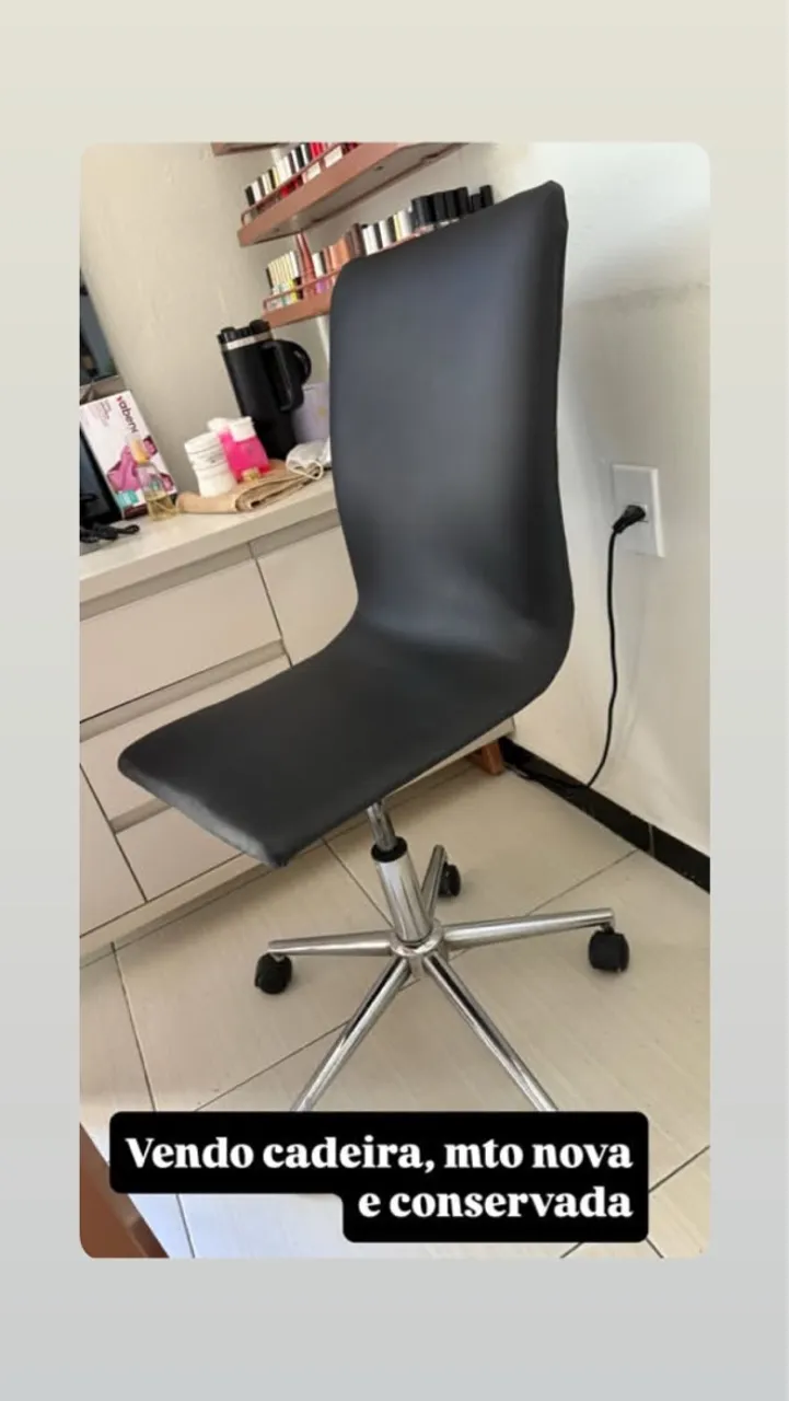 Cadeira de escritório preta
