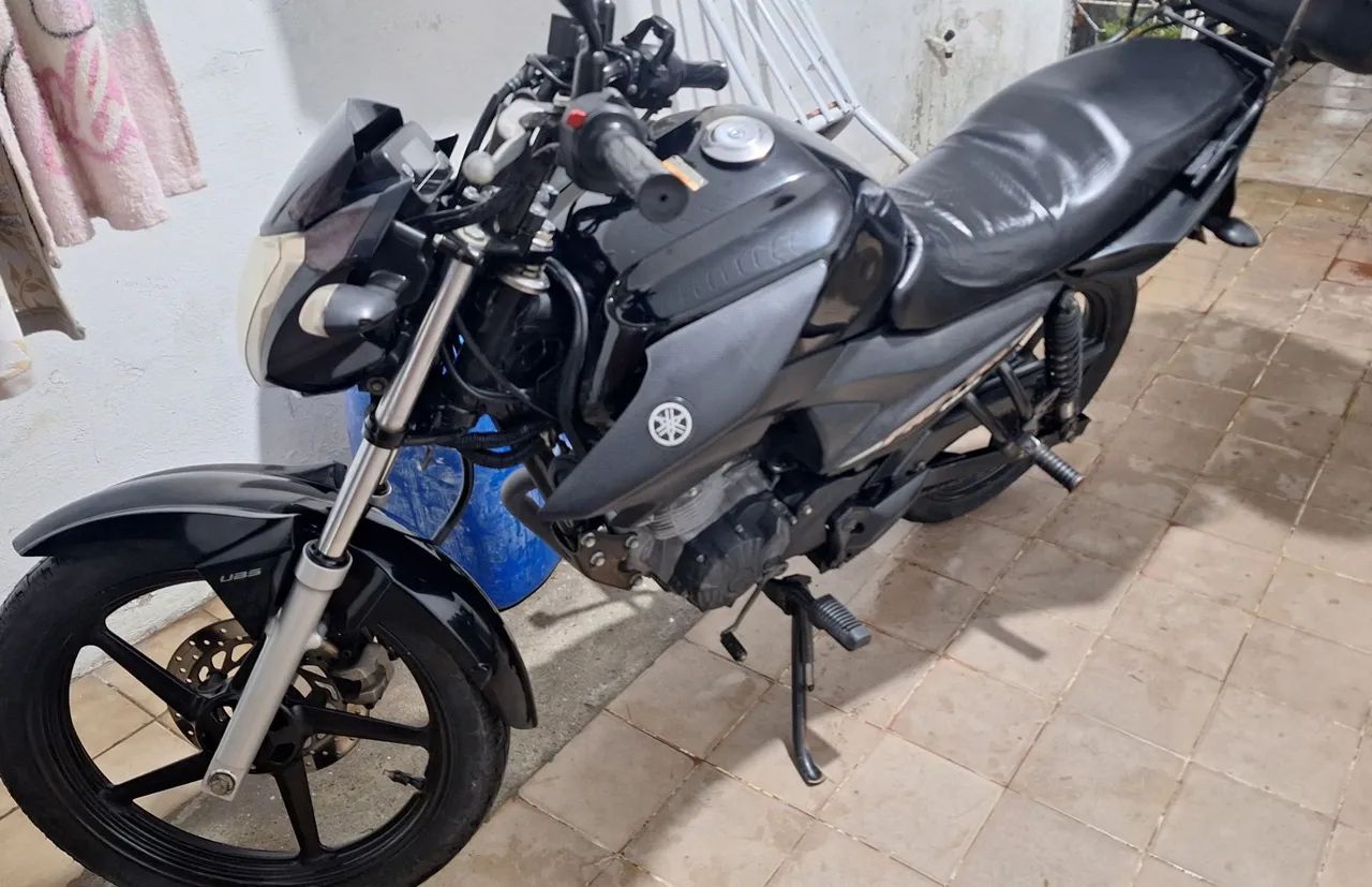 Yamaha YBR 150 Factor Preta - Foto 4