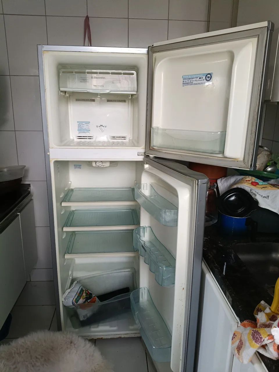 Geladeira com defeito  - Foto 3