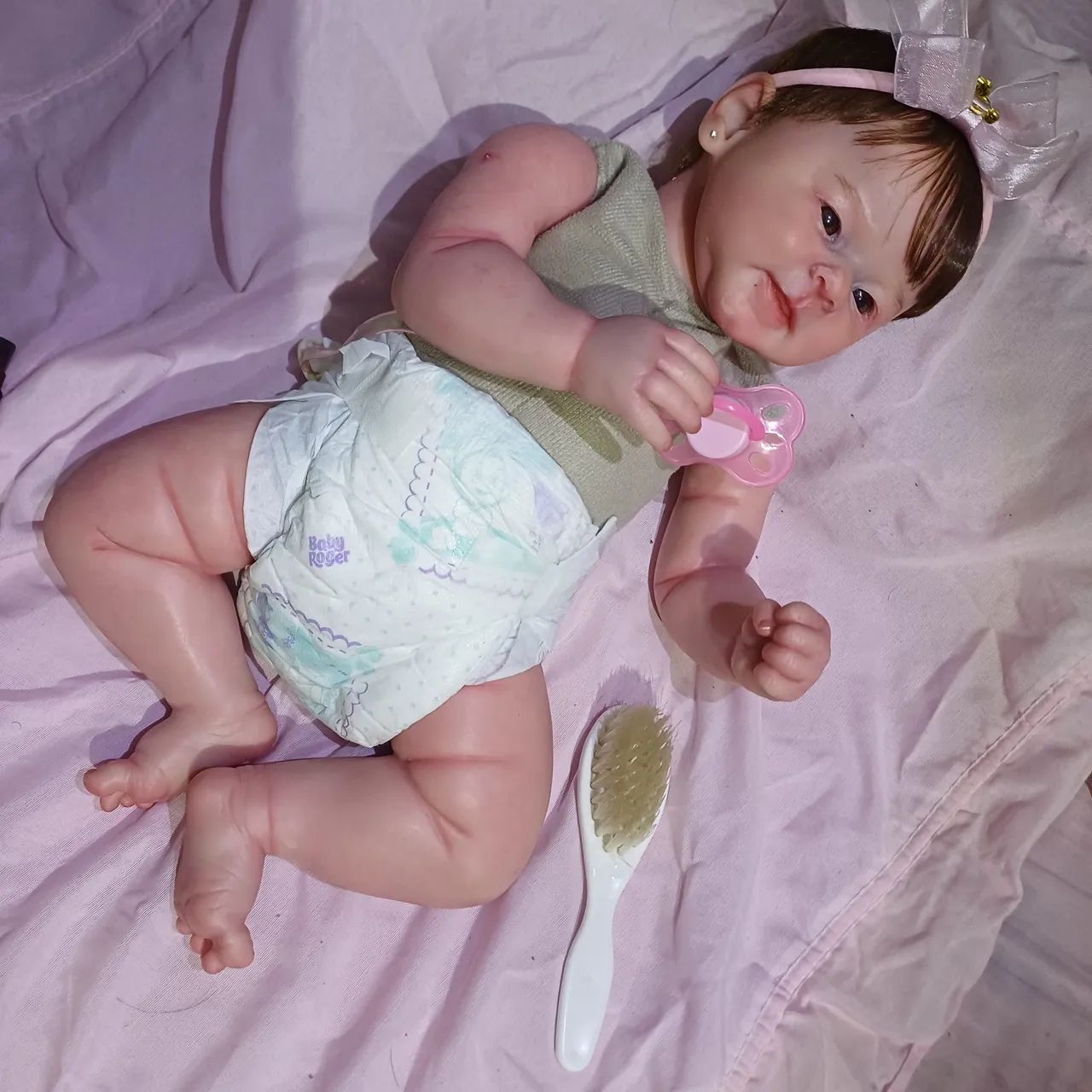 bebê reborn com acessórios (tem conversa no valor) - Foto 4