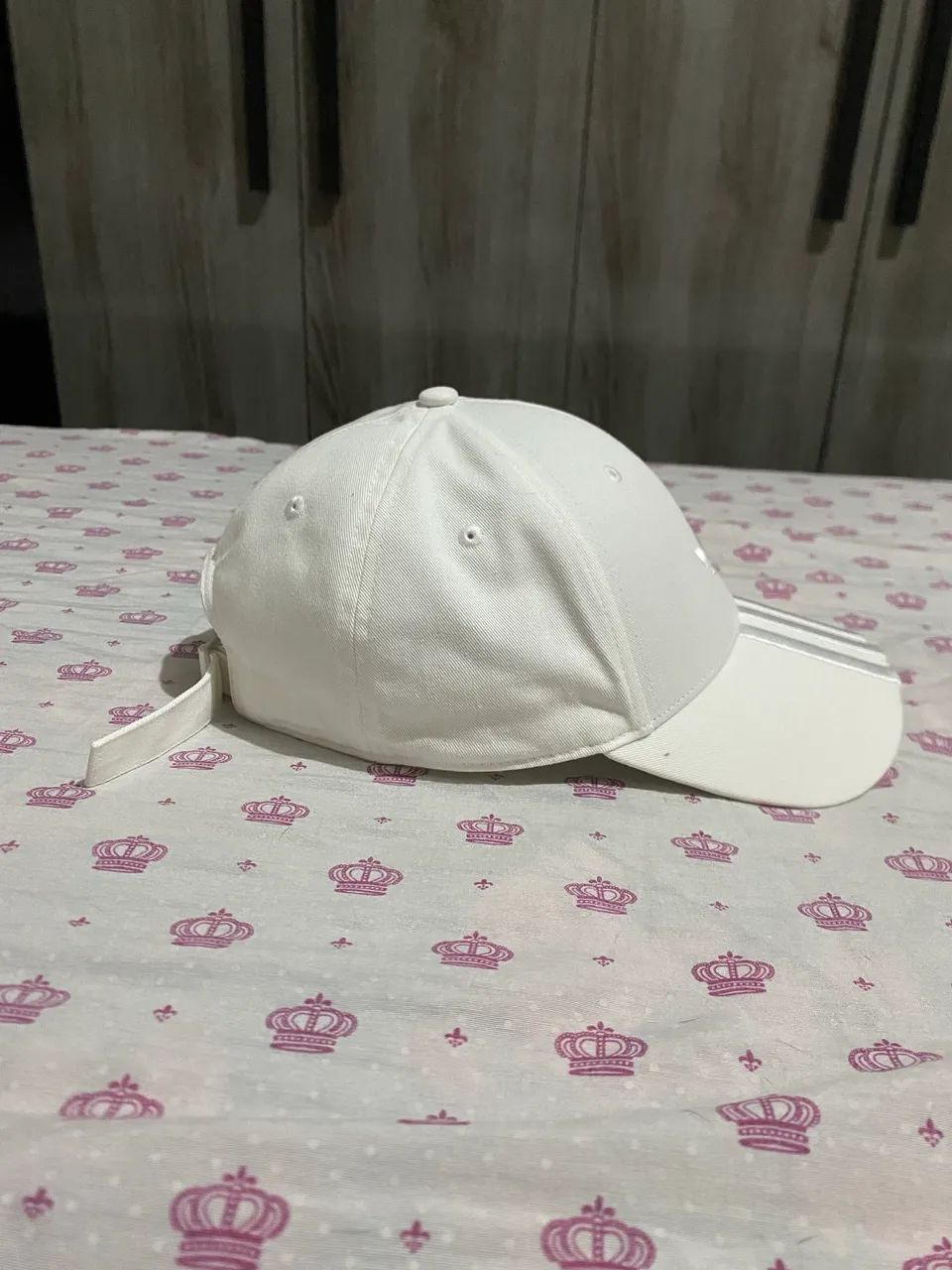 Boné adidas branco - Foto 3
