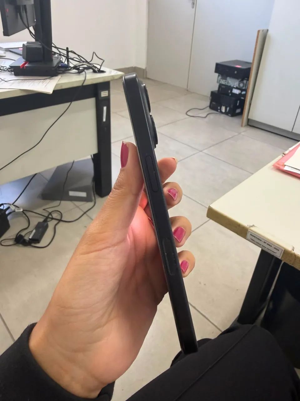 IPHONE 16 - Foto 4