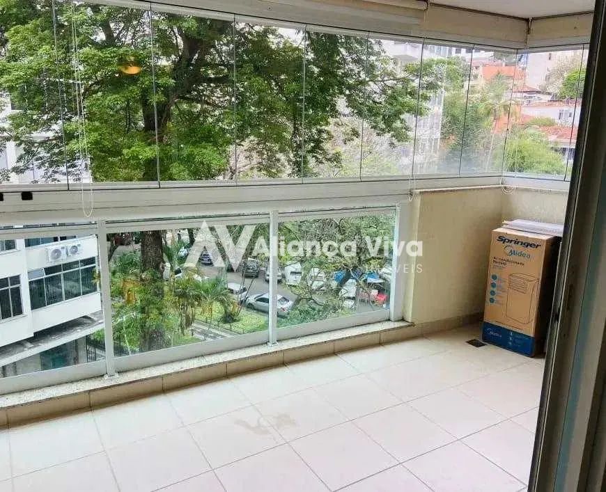 Laranjeiras | Apartamento 2 quartos, sendo 1 suite