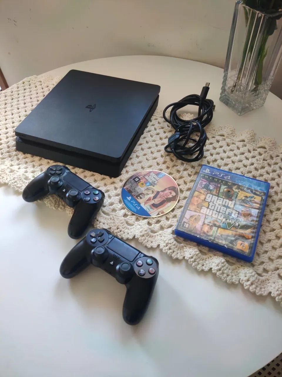 PS4 slim 1TB - Foto 2