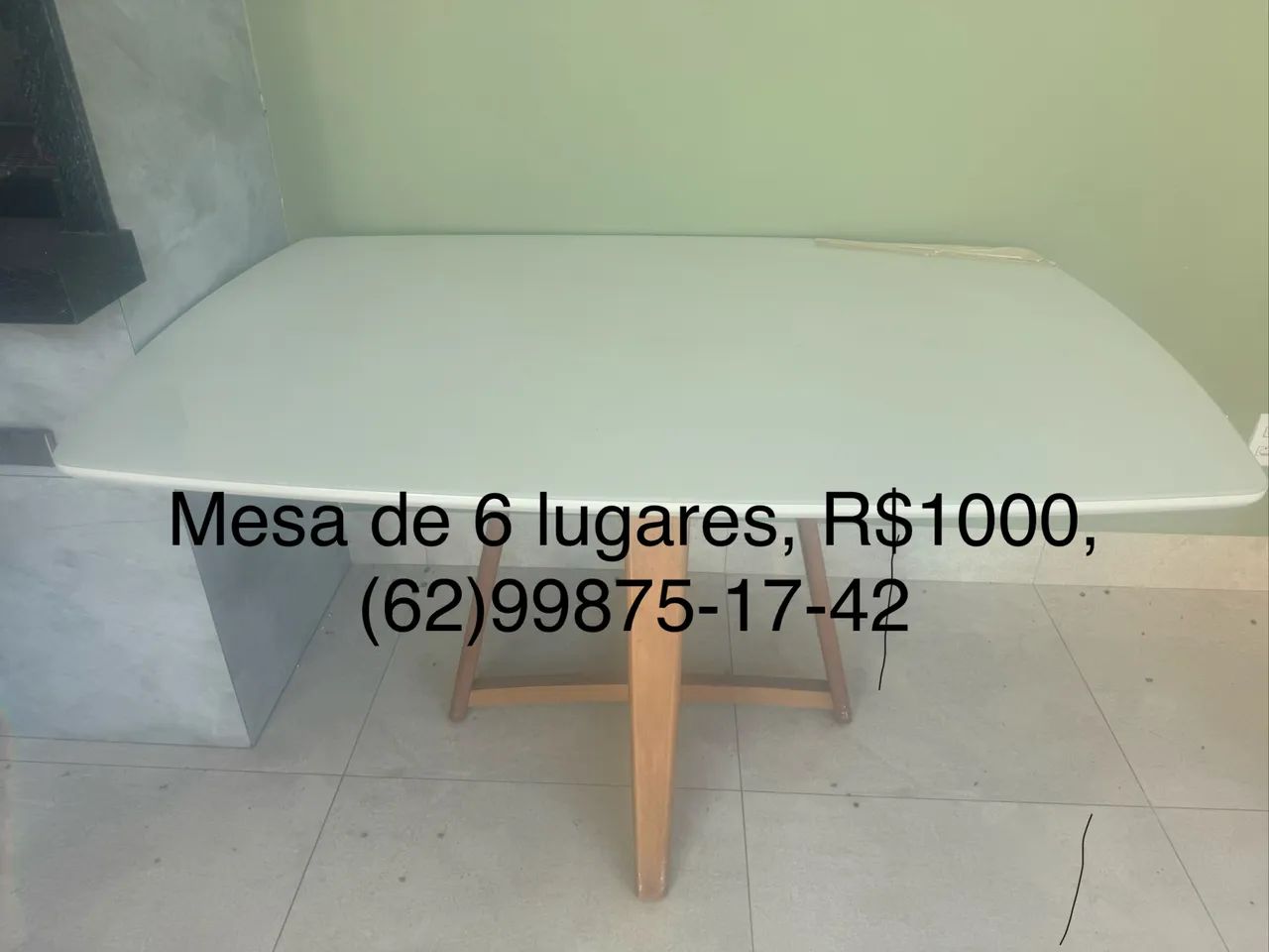 Mesa de pedra de 6 lugares 