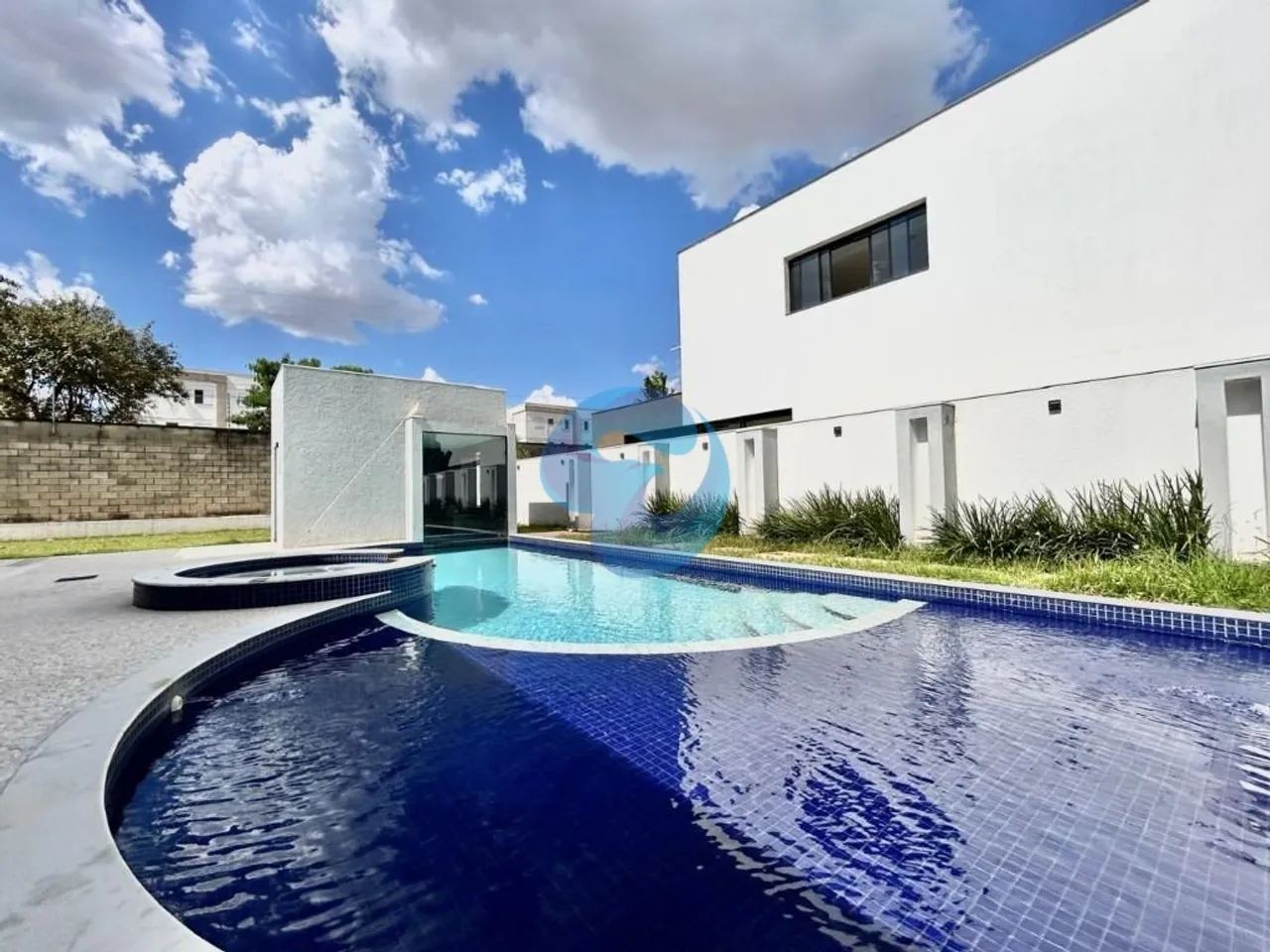 Casa com 3 dormitórios para alugar, 457 m² Saint Patrick - Foto 2