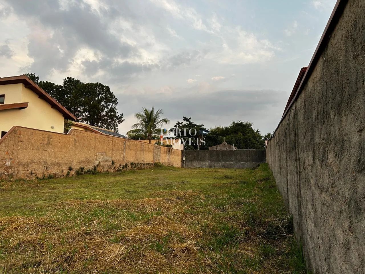 Terreno 1.200 m² em condomínio totalmente plano - Foto 2