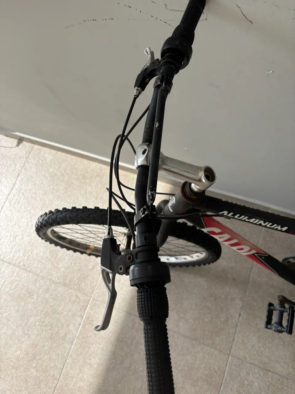 Bicicleta Caloi Aro 26 Alumínio com Marcha - Foto 5