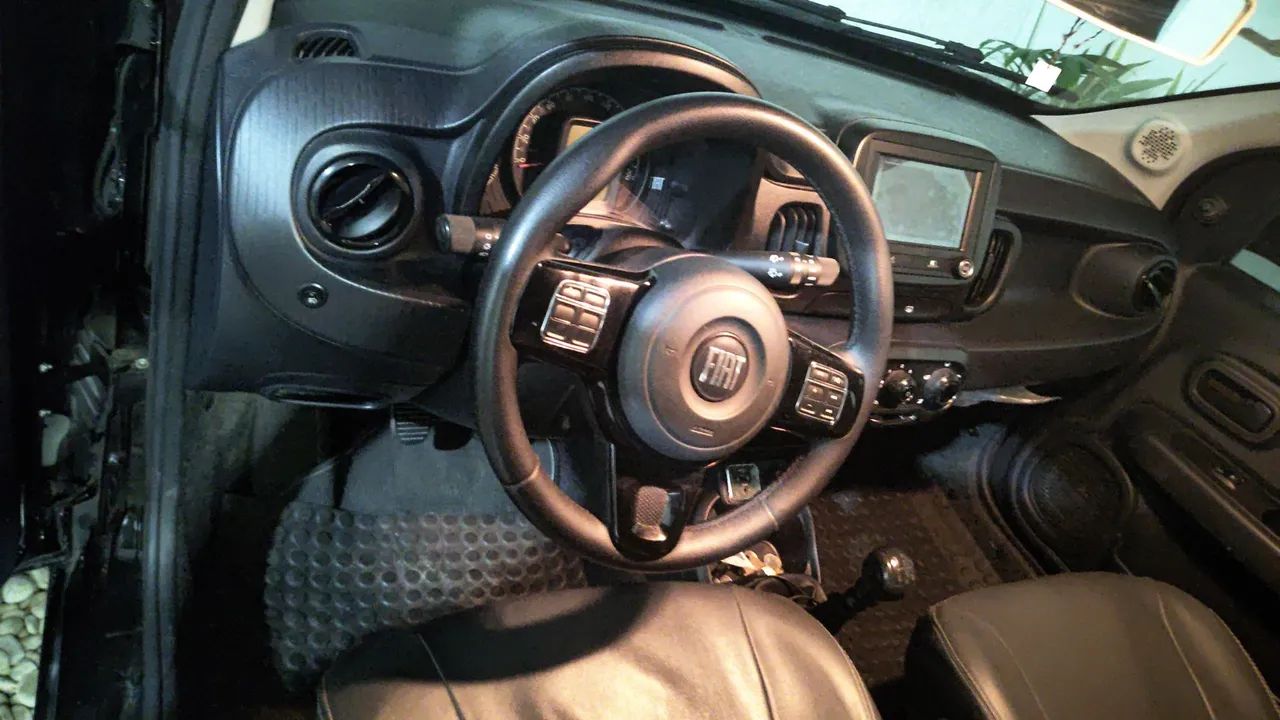 Fiat Mobi TREKKING 1.0 FLEX 5P. 2022