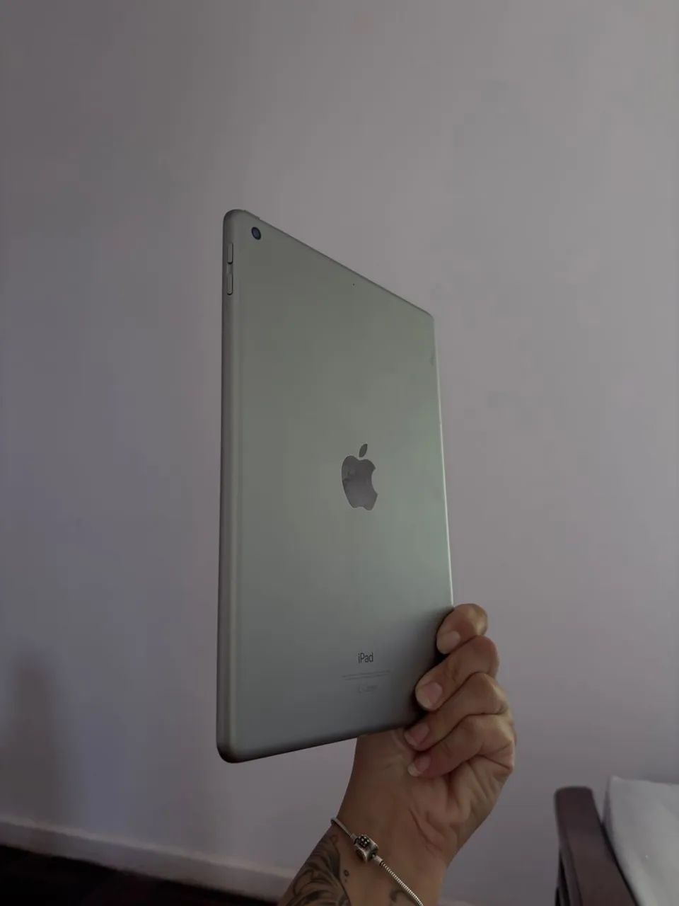  IPAD 9 - 128GB + Teclado Logi Slim Folio - Foto 2