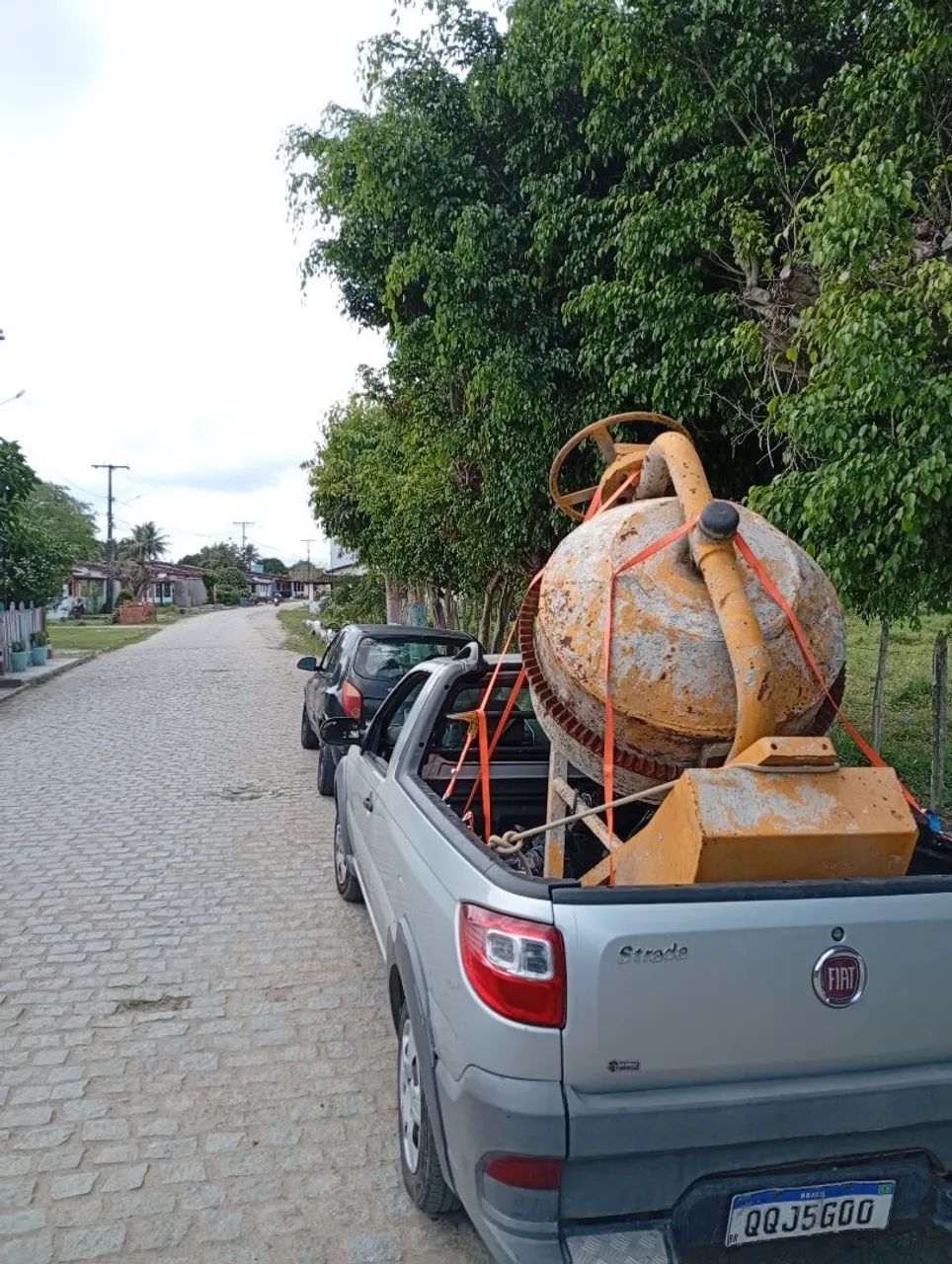 É carreto ,chama no ZAP! - Foto 2